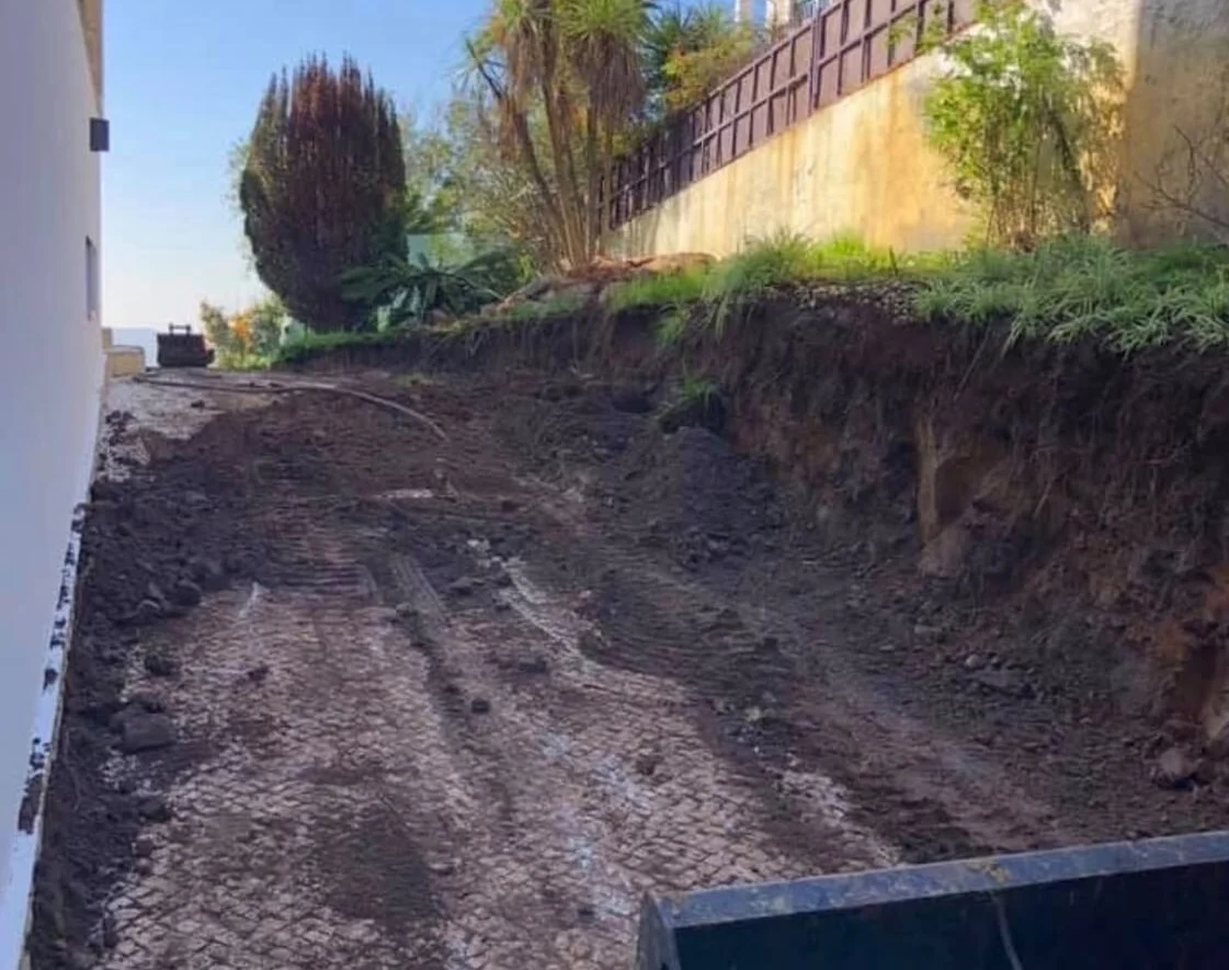 Antes — terreno após limpeza