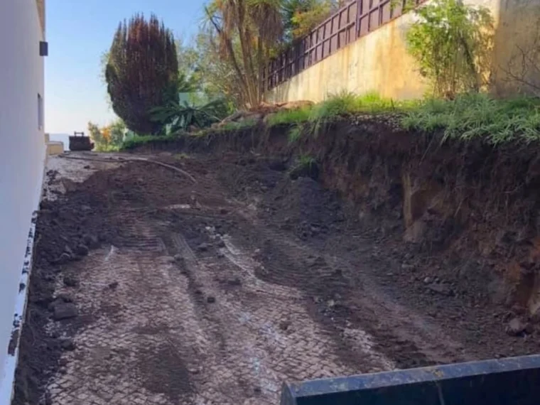 Antes — terreno após limpeza