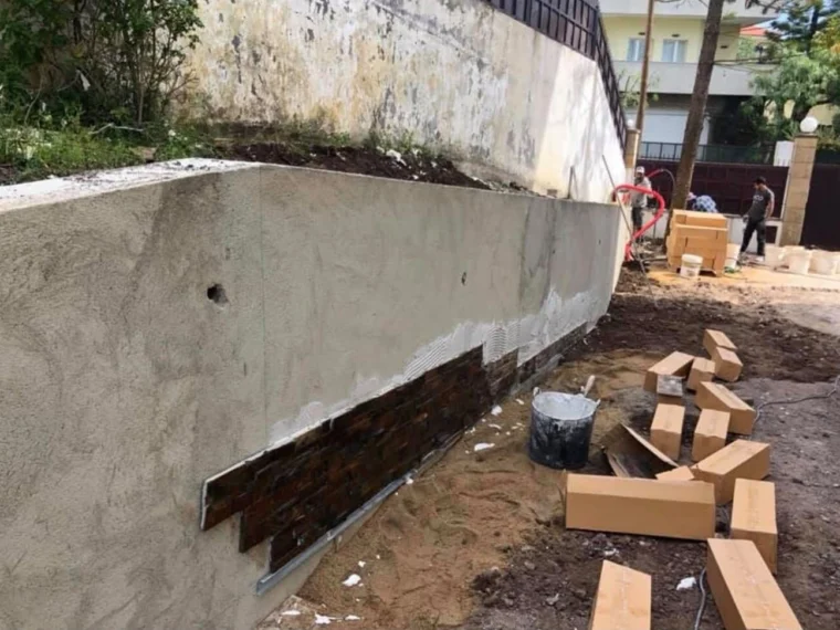 Durante — muro de contenção em betão
