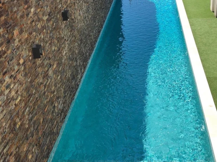 Depois — piscina concluída